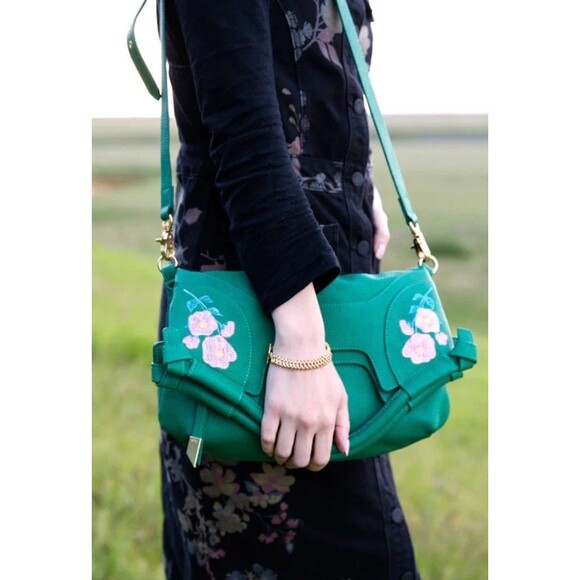 Foley + Corinna Flowerbed Creek FC Green Floral Vegan Leather Tote Bag Purse NWT - Picture 1 of 10